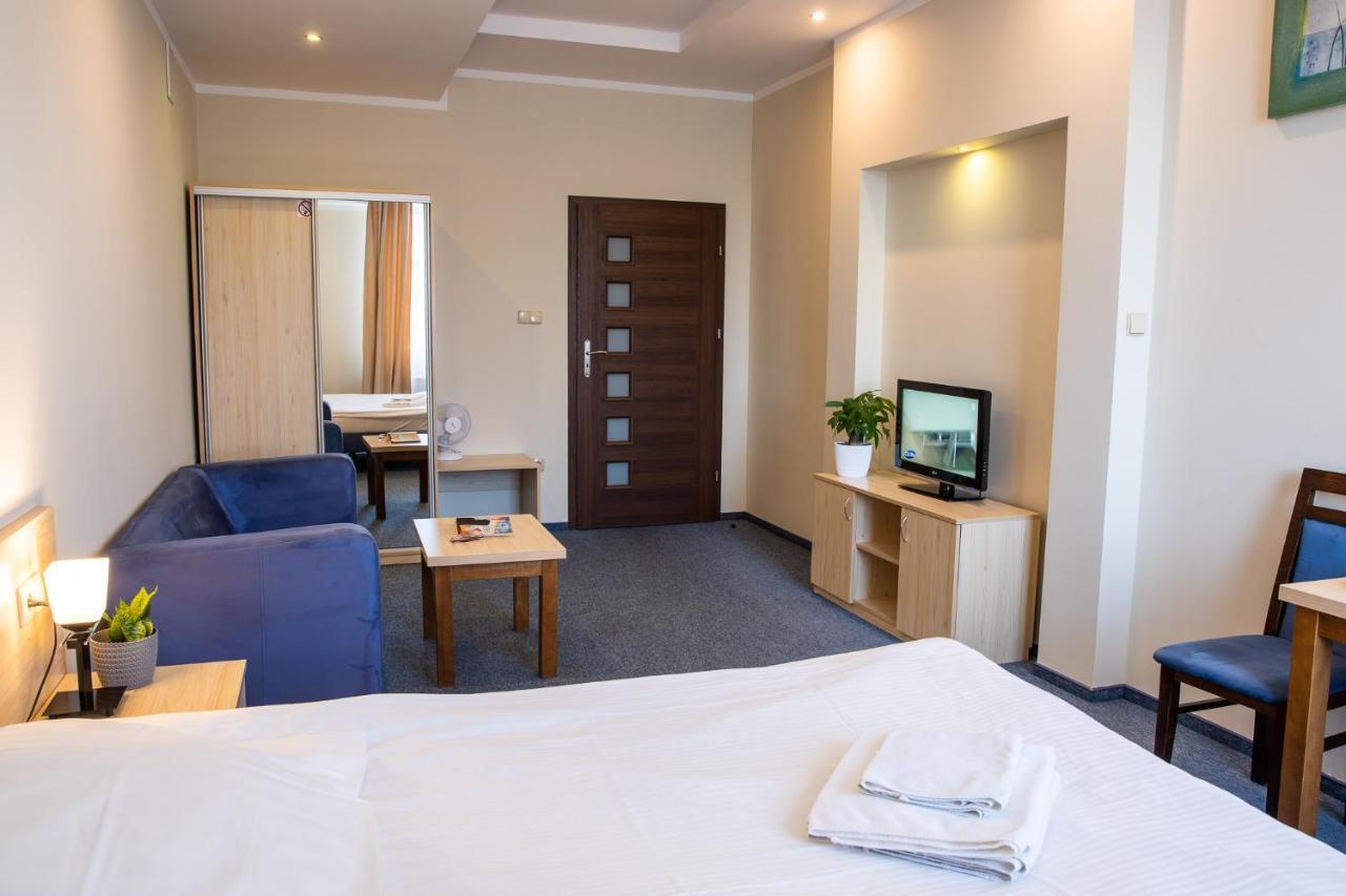 Zbylitowska Gora Hotel Kardamon מראה חיצוני תמונה
