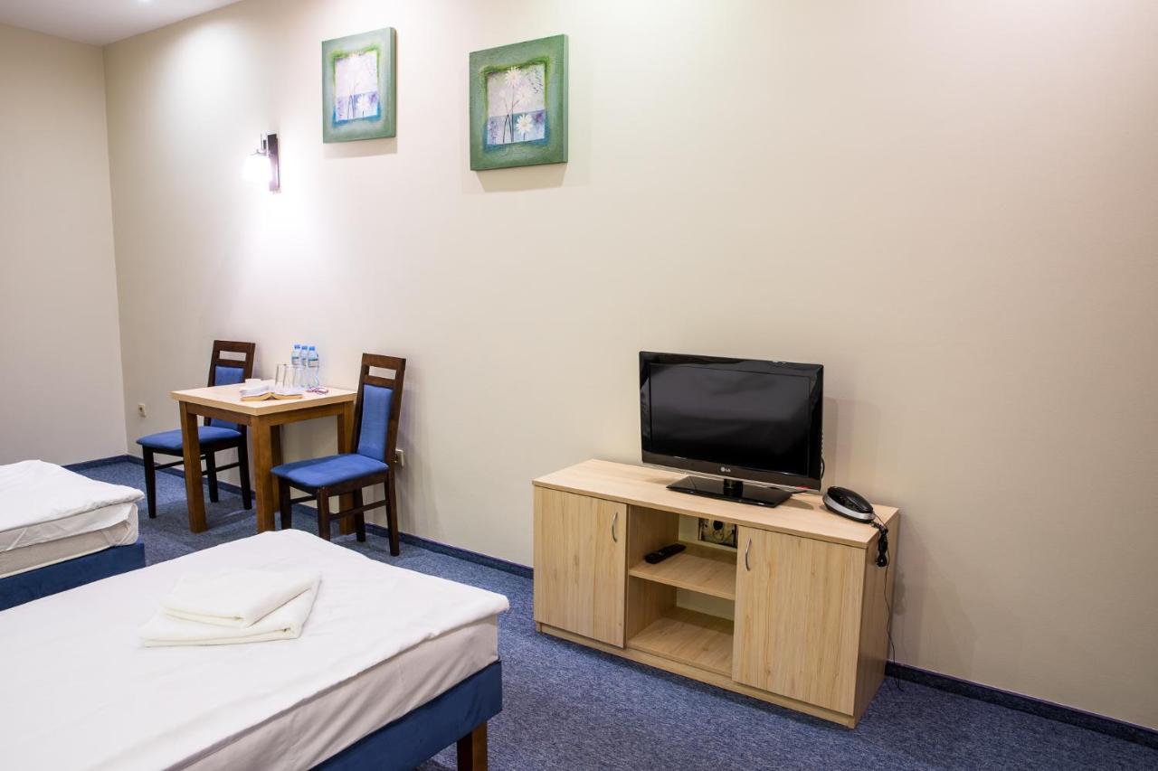 Zbylitowska Gora Hotel Kardamon מראה חיצוני תמונה