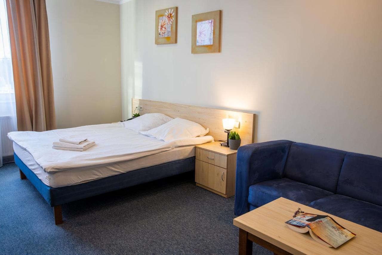 Zbylitowska Gora Hotel Kardamon מראה חיצוני תמונה