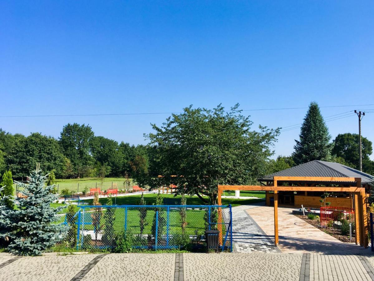 Zbylitowska Gora Hotel Kardamon מראה חיצוני תמונה