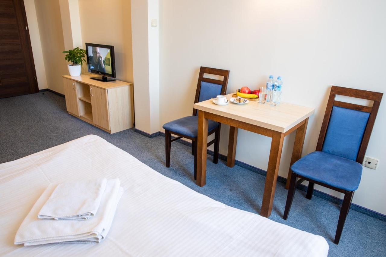 Zbylitowska Gora Hotel Kardamon מראה חיצוני תמונה