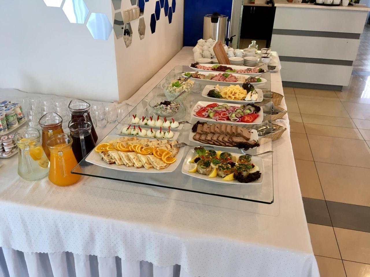 Zbylitowska Gora Hotel Kardamon מראה חיצוני תמונה