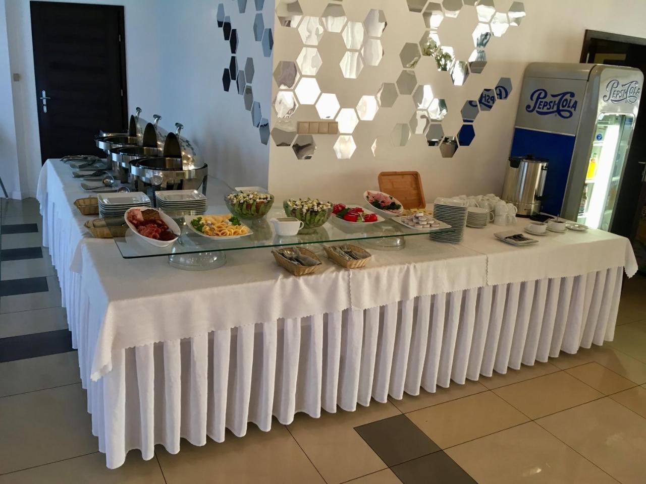 Zbylitowska Gora Hotel Kardamon מראה חיצוני תמונה