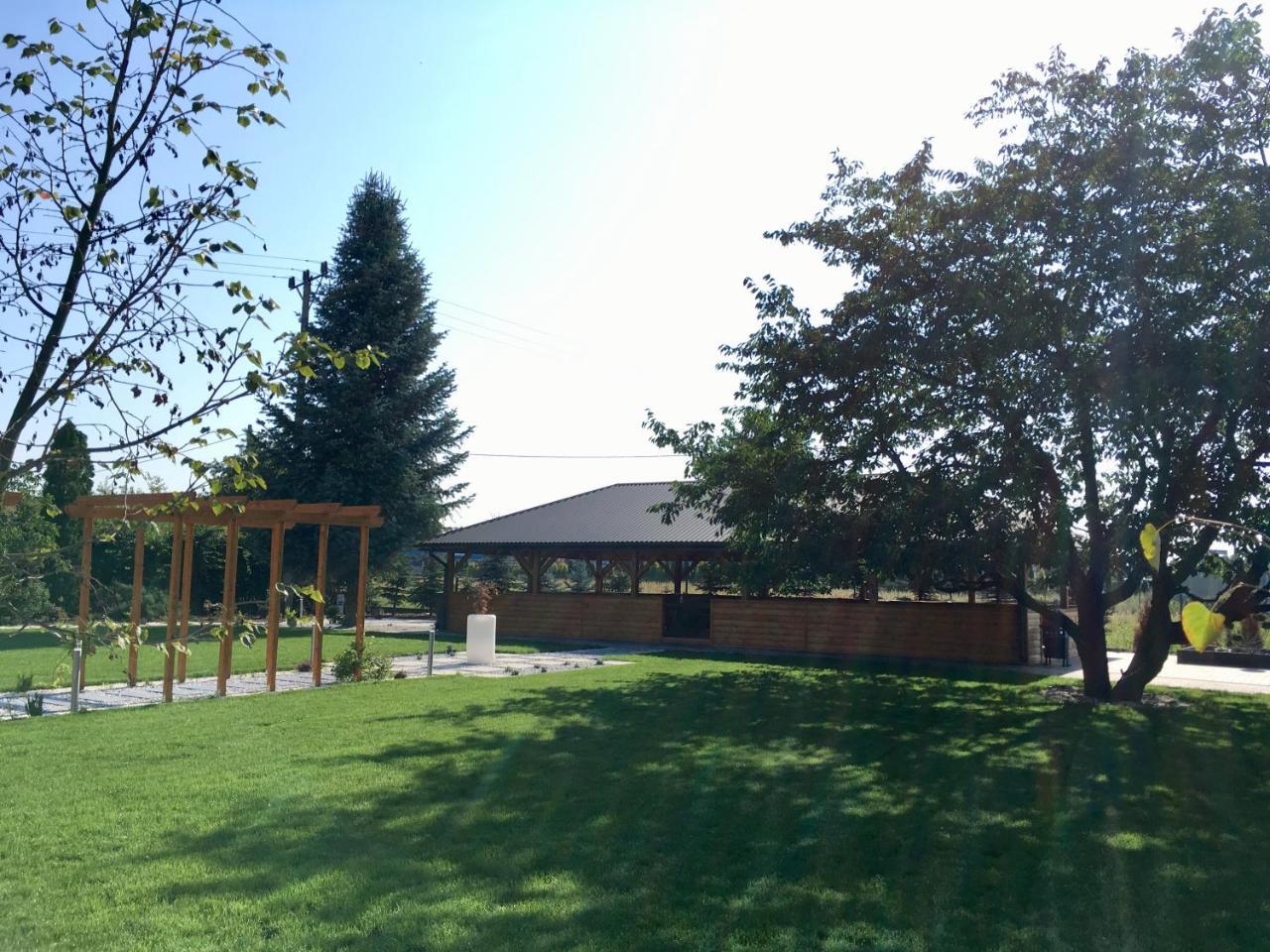 Zbylitowska Gora Hotel Kardamon מראה חיצוני תמונה